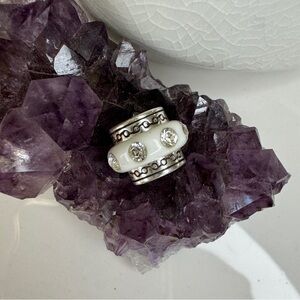 Brighton white enamel crystal bead